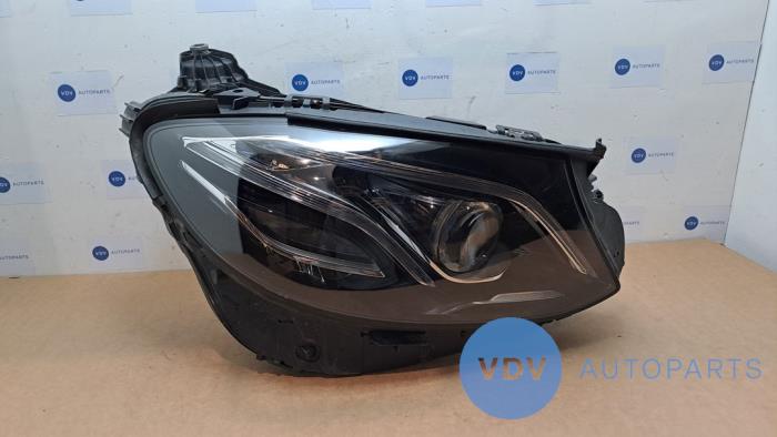 Headlight, right Mercedes E-Klasse