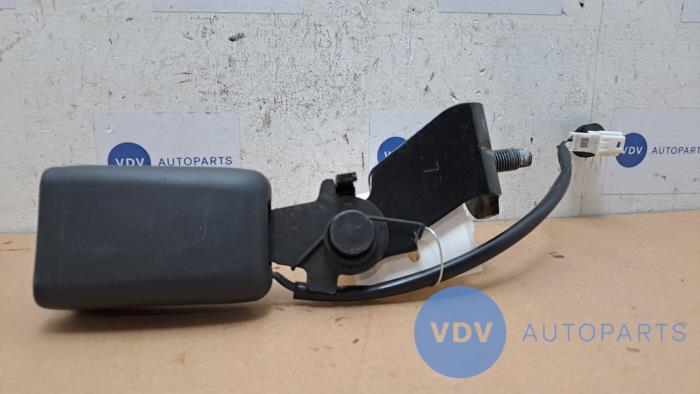 Insertion ceinture de sécurité arrière droite Mercedes X-Klasse
