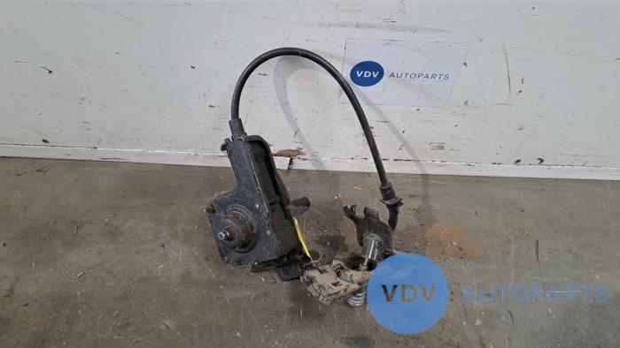 Ophangmechaniek reservewiel Mercedes Sprinter