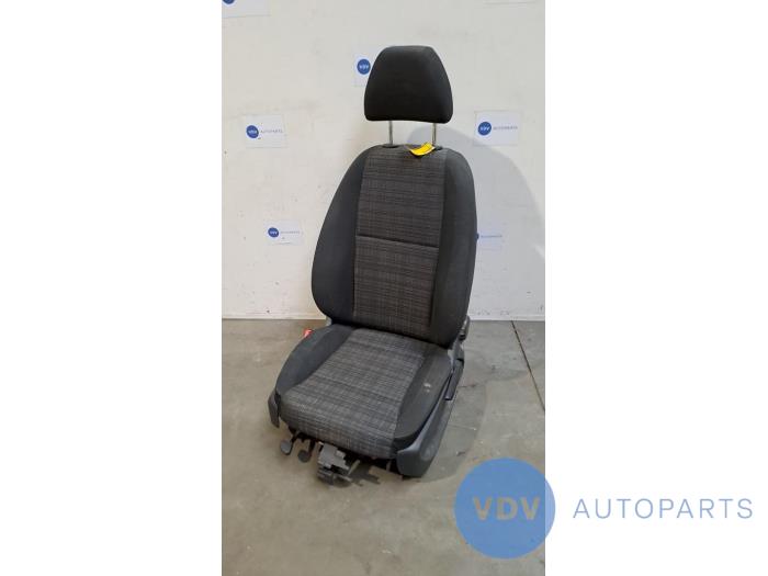 Asiento izquierda Mercedes Vito