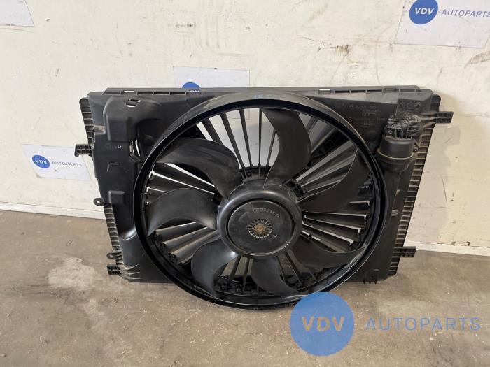 Ventilador de enfriamiento del motor