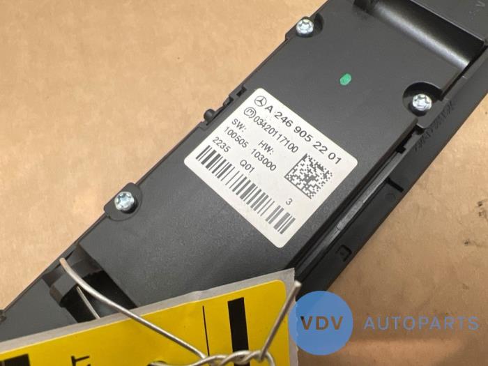 Przelacznik swiatel awaryjnych Mercedes B-Klasse