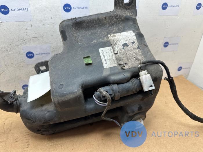 Front windscreen washer reservoir Mercedes B-Klasse