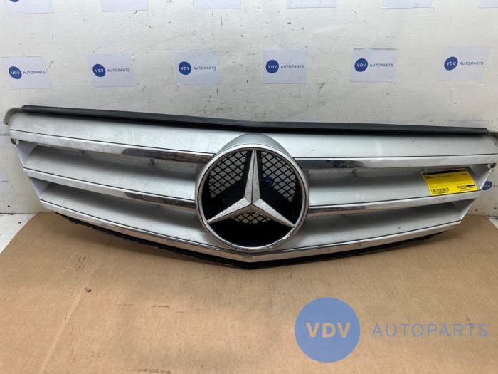 Grill Mercedes C-Klasse