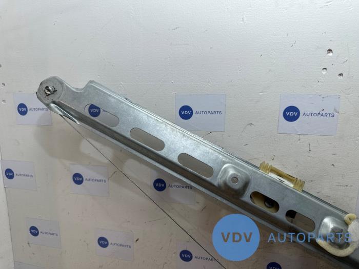 Ruitmechaniek 2Deurs links-voor Mercedes Sprinter