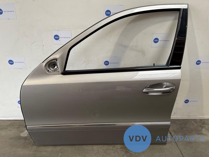 Rear door 4-door, left Mercedes E-Klasse