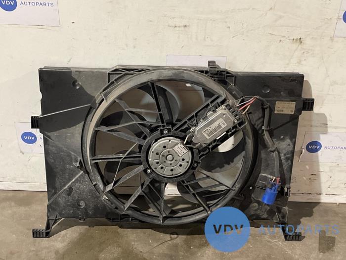 Ventilateur de refroidissement moteur Mercedes B-Klasse