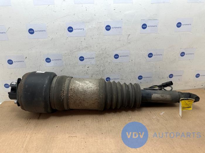 Front shock absorber rod, left Mercedes E-Klasse