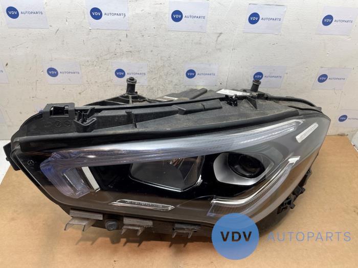 Headlight, left Mercedes CLA