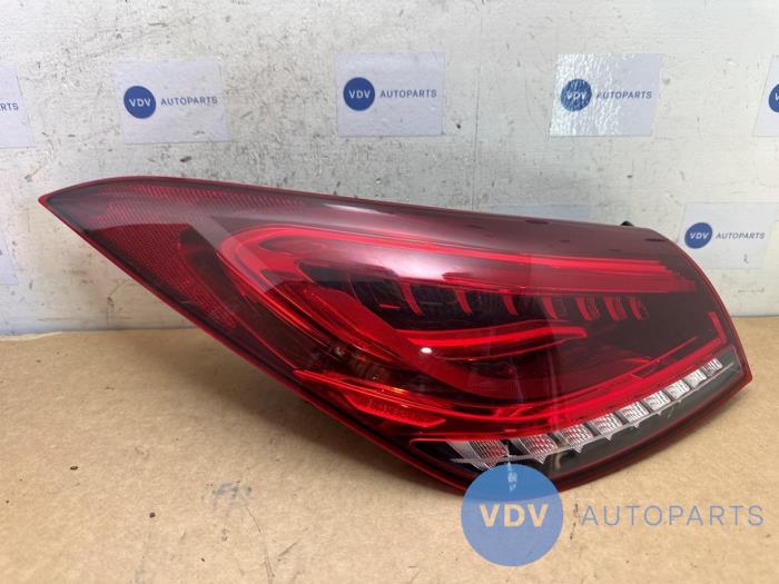 Luz trasera izquierda Mercedes CLA