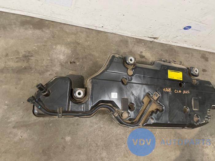 Zbiornik AdBlue Mercedes CLA