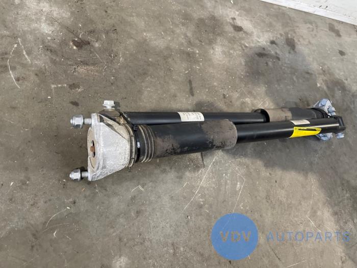 Stoßdämpferset Mercedes CLA