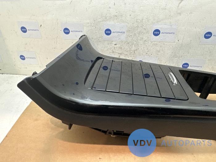 Middle console Mercedes CLA