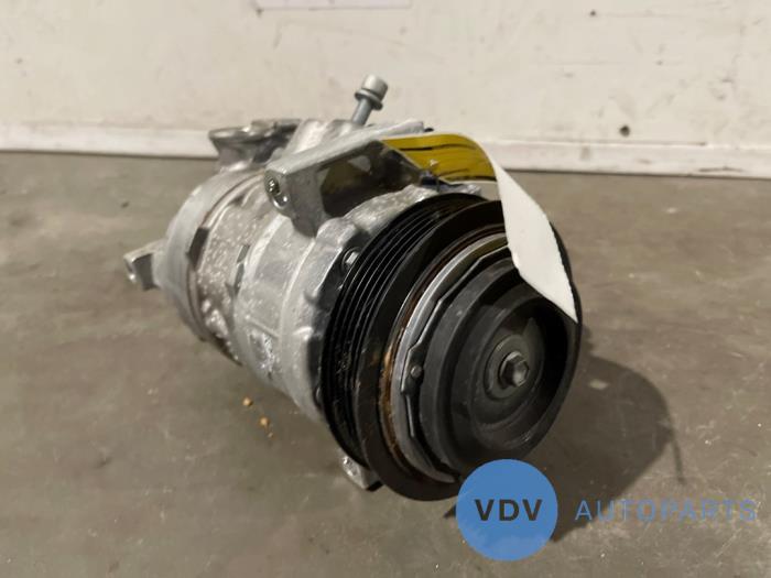 Bomba de aire acondicionado Mercedes CLA