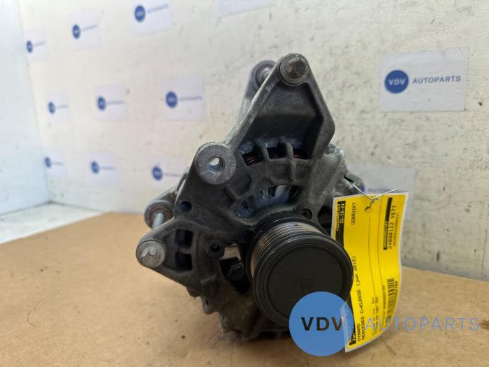 Dynamo Mercedes C-Klasse