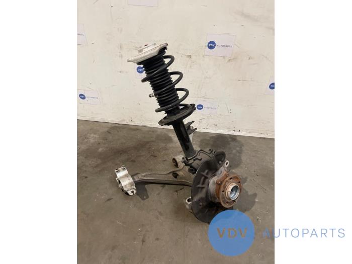 Knuckle, front right Mercedes B-Klasse