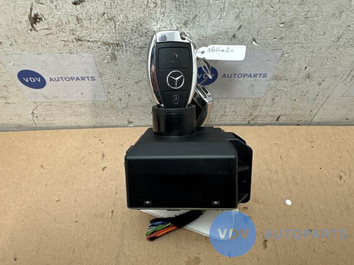 Ignition lock + key Mercedes B-Klasse