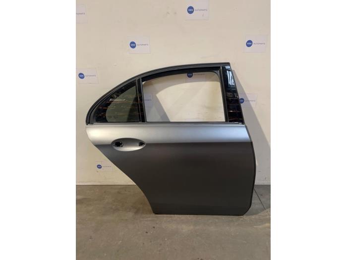 Rear door 4-door, right Mercedes E-Klasse