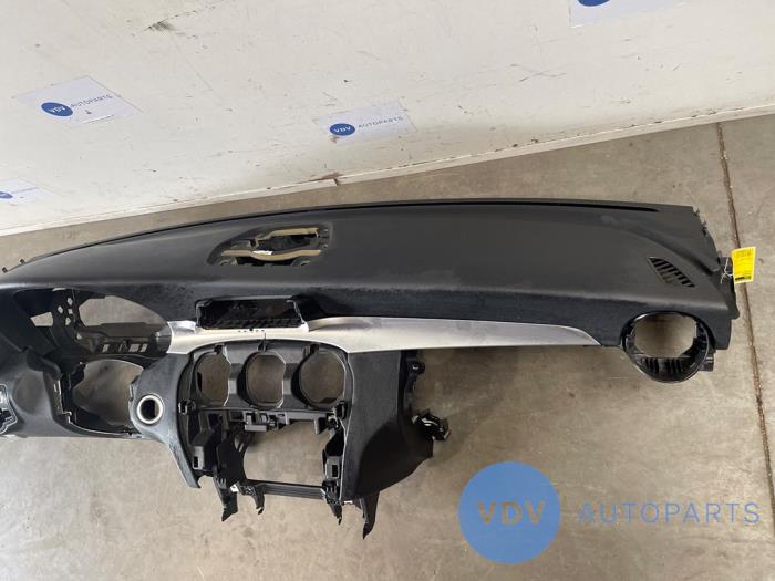 Tableau de bord Mercedes C-Klasse