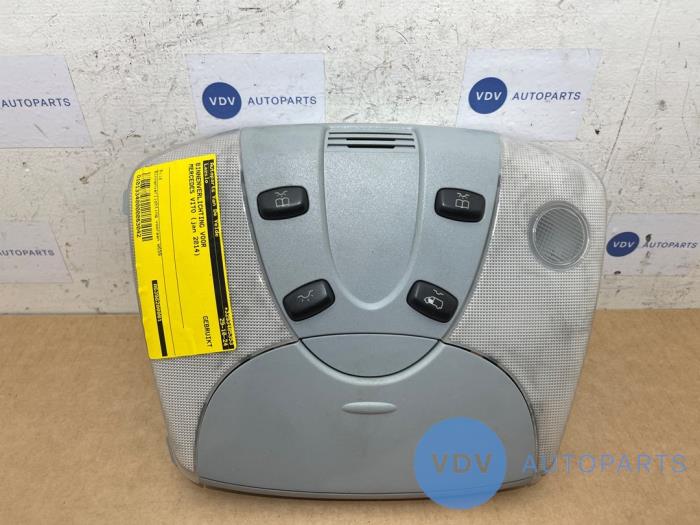 Eclairage intérieur avant Mercedes Vito