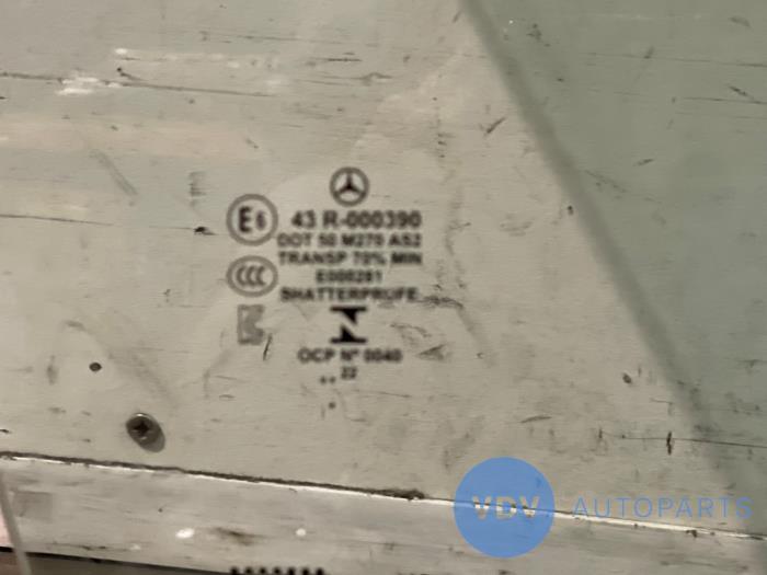 Vitre portière 4portes avant droite Mercedes C-Klasse