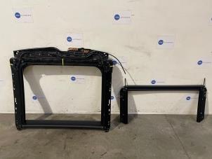 Gebruikte Panoramadak Mercedes C (W206) C-300 e 2.0 Turbo 4-Matic Prijs € 242,00 Inclusief btw aangeboden door Autoparts Van De Velde