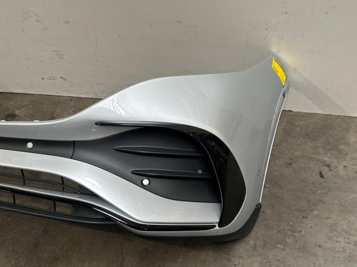 Zderzak przedni Mercedes EQA