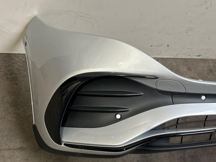 Zderzak przedni Mercedes EQA