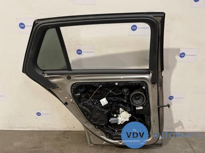 Tür 4-türig links hinten Mercedes C-Klasse