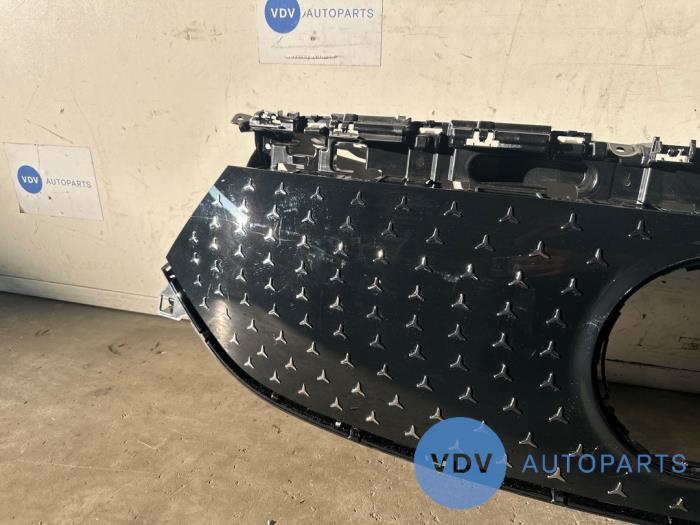 Grille Mercedes EQA
