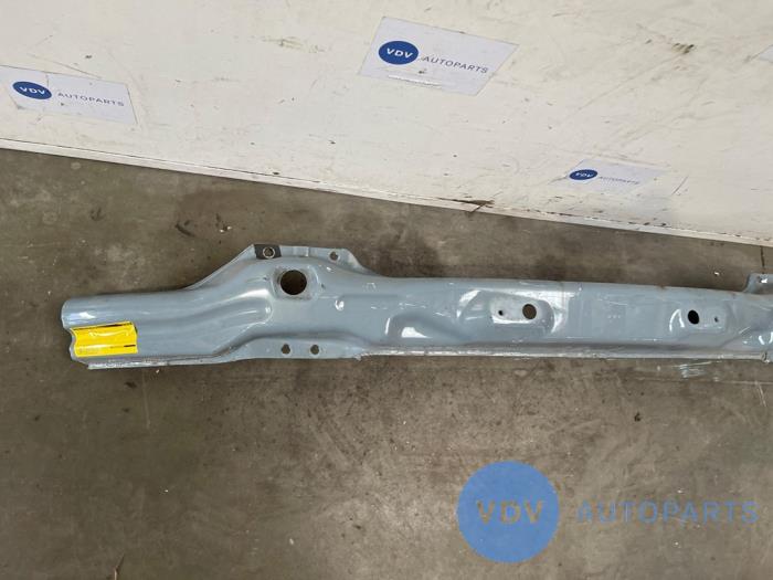 Barre châssis avant Mercedes Sprinter