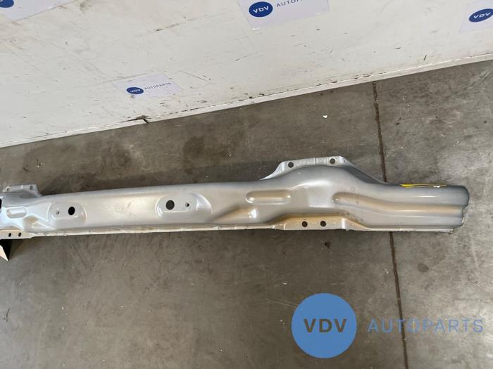 Barre châssis avant Mercedes Sprinter