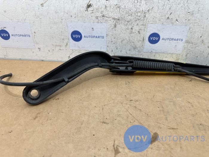 Scheibenwischerarm vorne Mercedes Sprinter