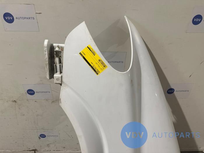 Front wing, left Mercedes Vito