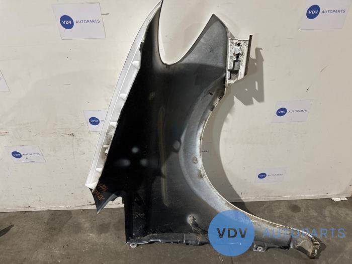 Front wing, left Mercedes Vito