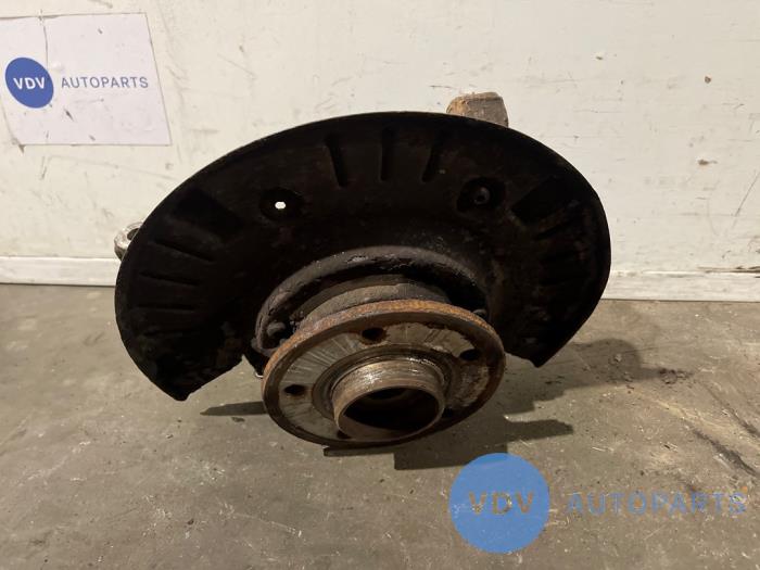 Knuckle, front right Mercedes Vito