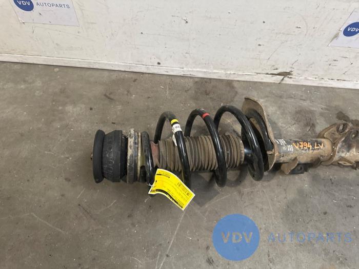 Amortyzator wstrzasów lewy przód Mercedes Vito