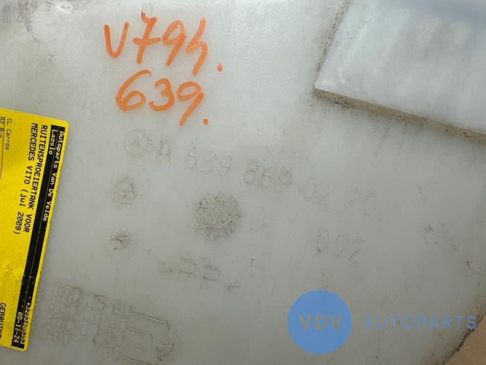 Depósito de lavaparabrisas delante Mercedes Vito