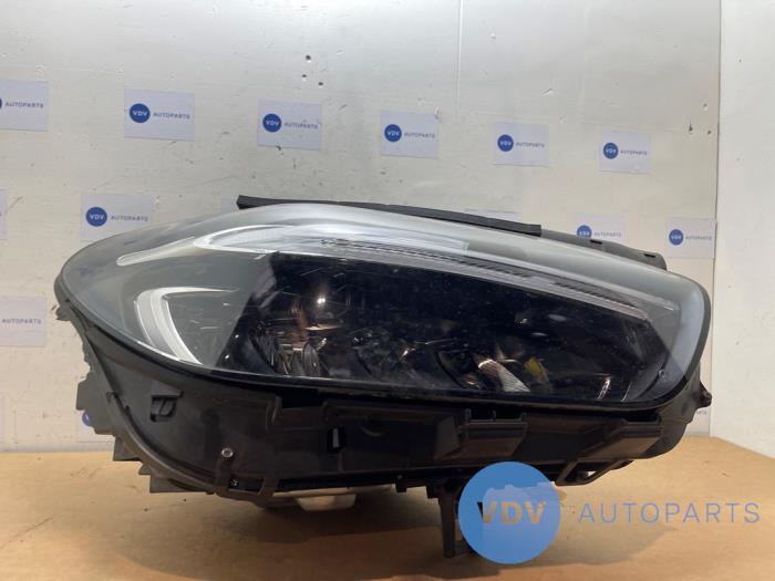 Reflektor prawy Mercedes B-Klasse