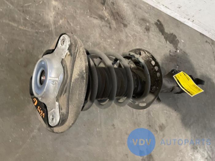 Fronts shock absorber, left Mercedes E-Klasse