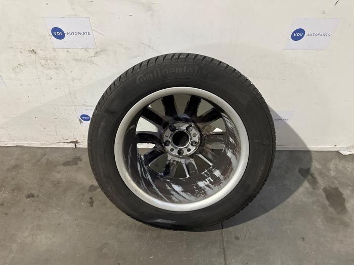 Llanta y neumático Mercedes CLA