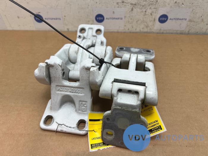 Rear door hinge, left Mercedes Sprinter