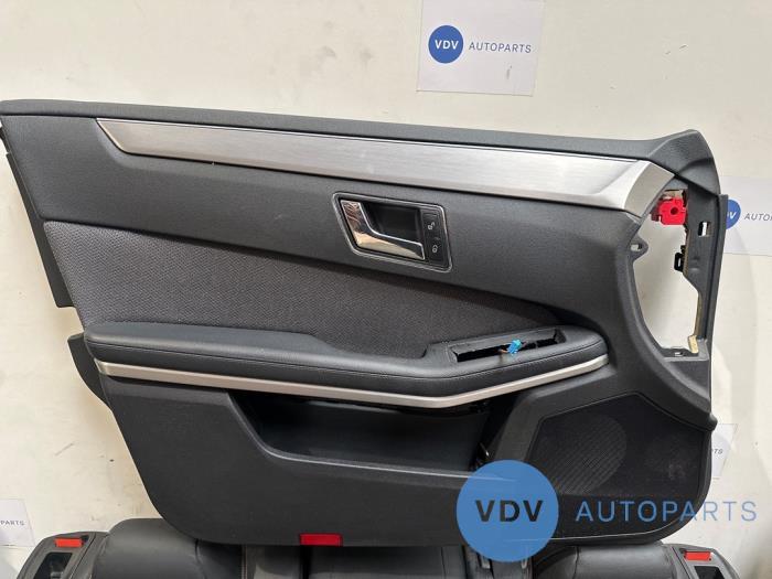 Fotele + kanapa (kompletne) Mercedes CLA