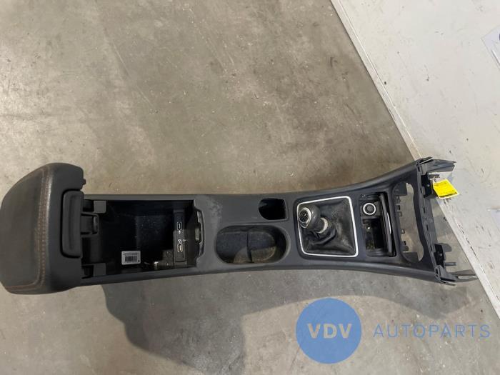 Console centrale Mercedes CLA