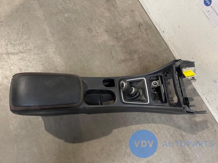 Console centrale Mercedes CLA