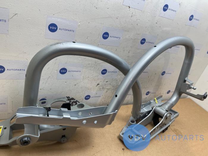 Tailgate hinge Mercedes C-Klasse