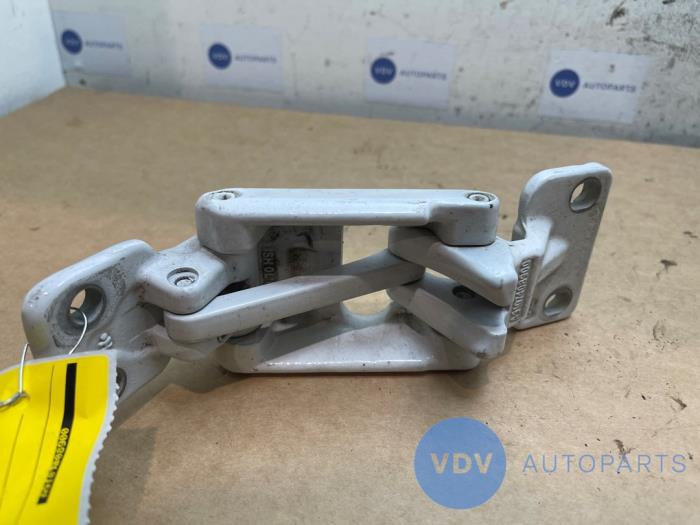 Scharnier Tür links hinten Mercedes Sprinter