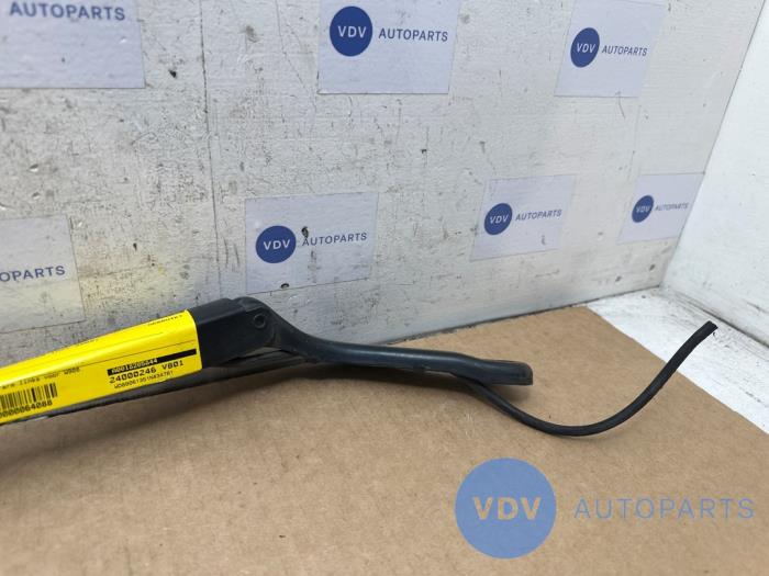 Scheibenwischerarm vorne Mercedes Sprinter