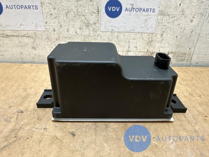Voltage regulator Mercedes C-Klasse