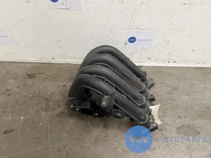 Intake manifold Mercedes A-Klasse